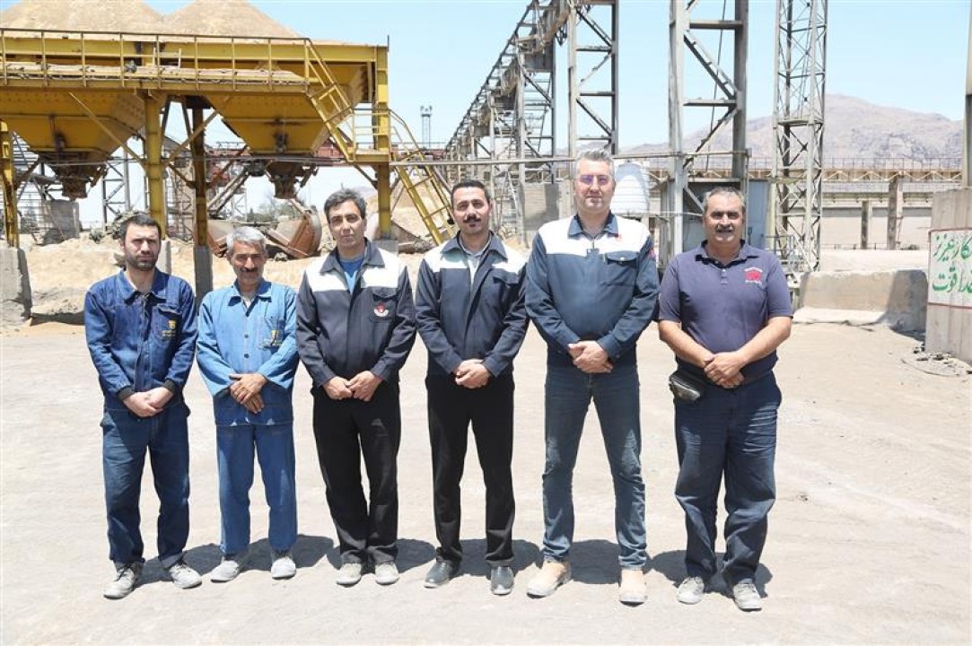 حمل ریلی سرباره ذوبآهن اصفهان برای اولین بار به مقصد كارخانه سیمان شاهرود آغاز شد حمل ریلی سرباره ذوبآهن اصفهان برای اولین بار به مقصد كارخانه سیمان شاهرود آغاز شد